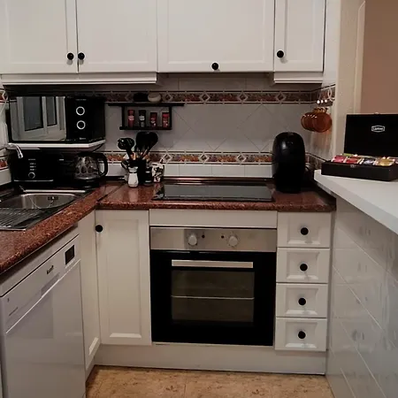 Pmt14 - By The With Pool * טורבייחה