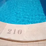 Near With Pool - *