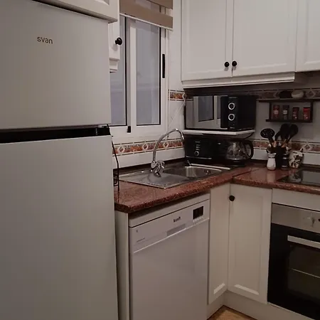 아파트 Pmt14 - By The With Pool 또레비에하